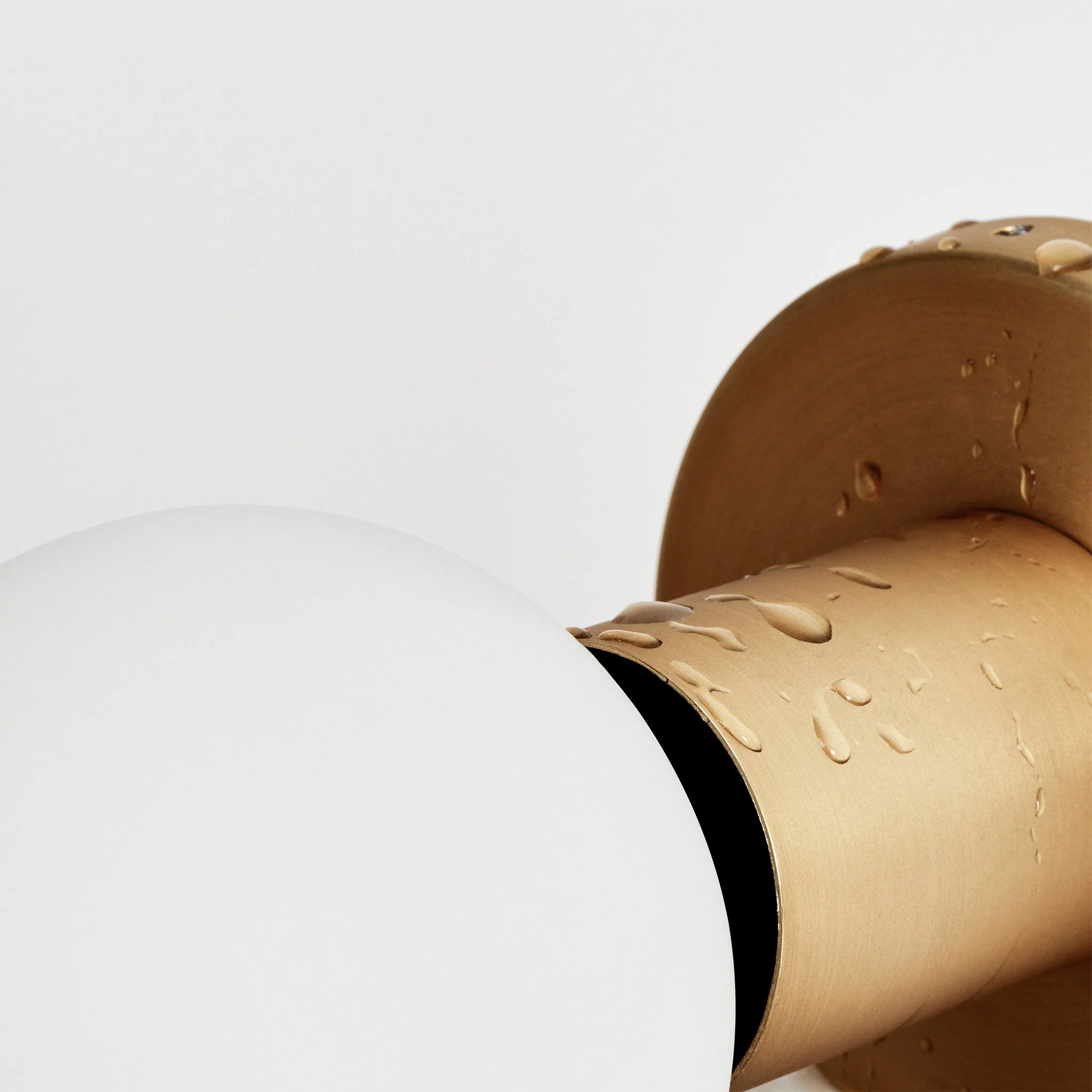 Lochan Wall Light in Brass - Image 7