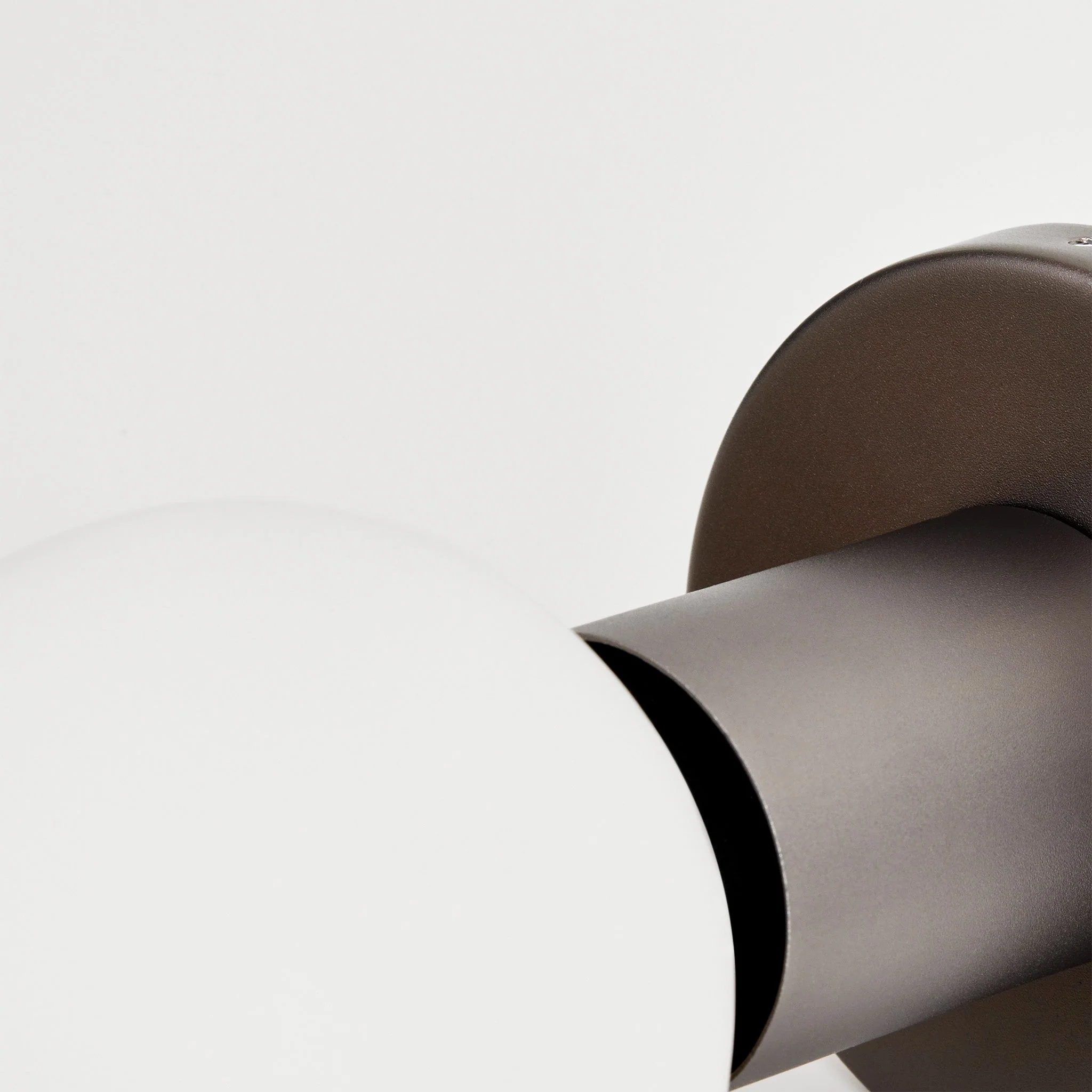 Lochan Wall Light in Graphite - Image 6