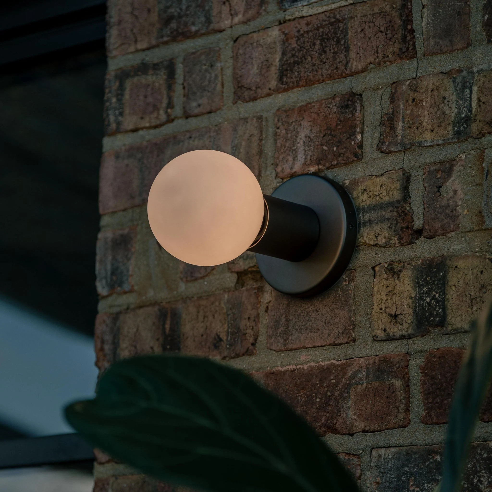 Lochan Wall Light in Graphite + Sphere III - Image 5