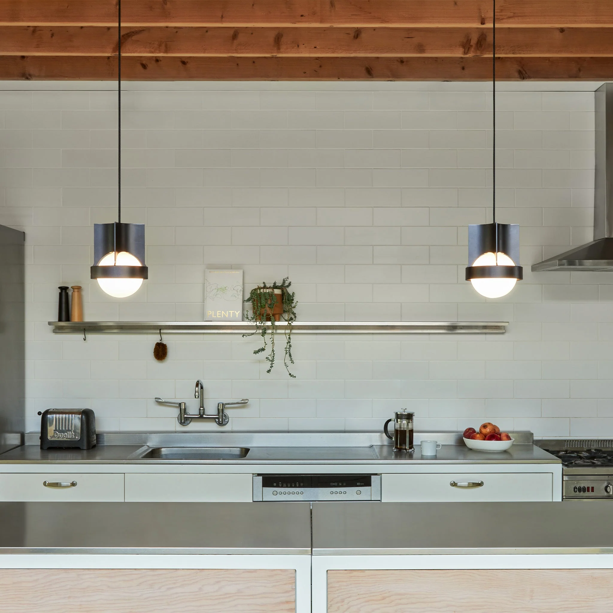 Loop Single Pendant in Dark Grey + Sphere IV - Image 3