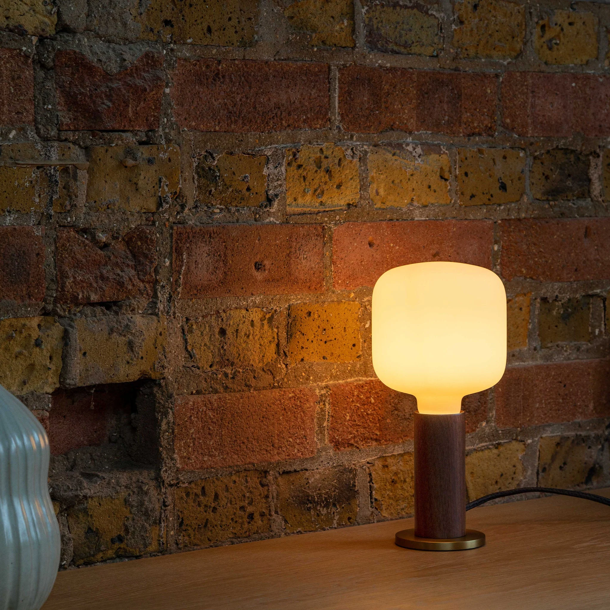 Oblo E27 LED Bulb - Image 3