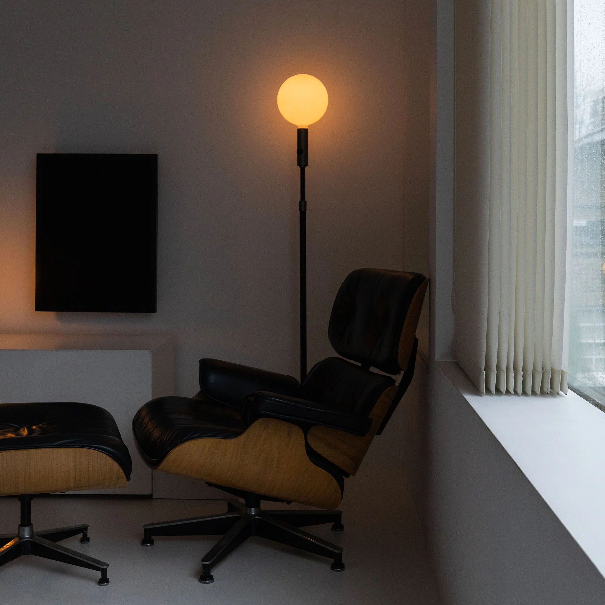 Poise Adjustable Floor Lamp in Graphite + Sphere V - Image 4