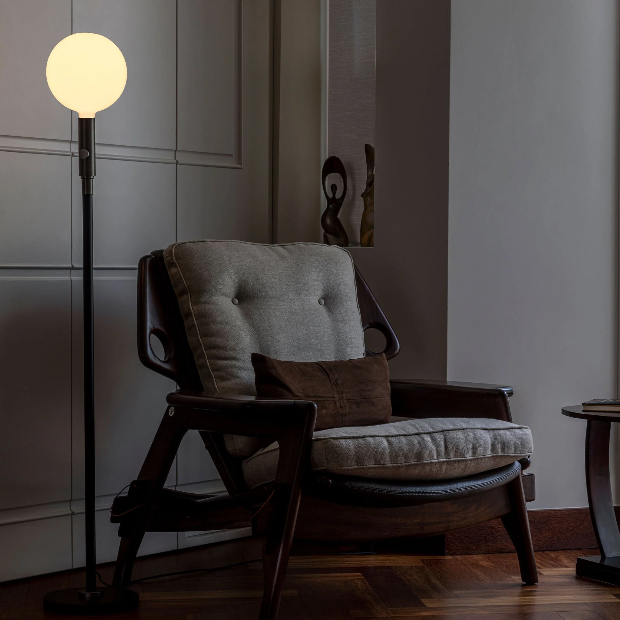 Poise Adjustable Floor Lamp in Graphite + Sphere V - Image 6