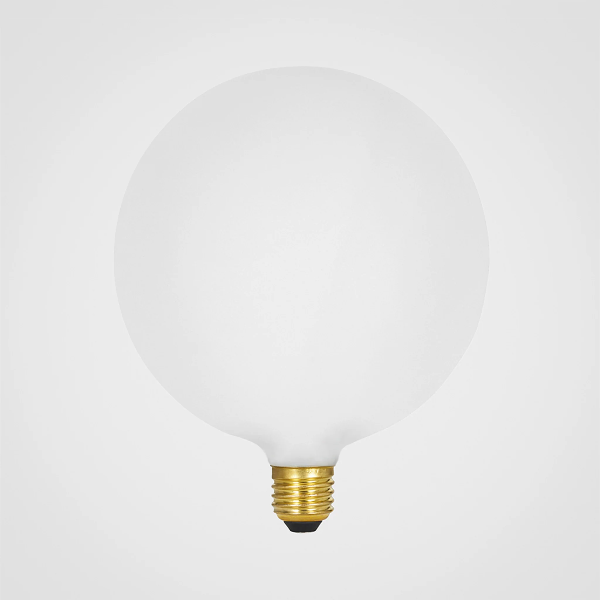 Sphere V E27 Dim-to-Warm LED Bulb - Image 6