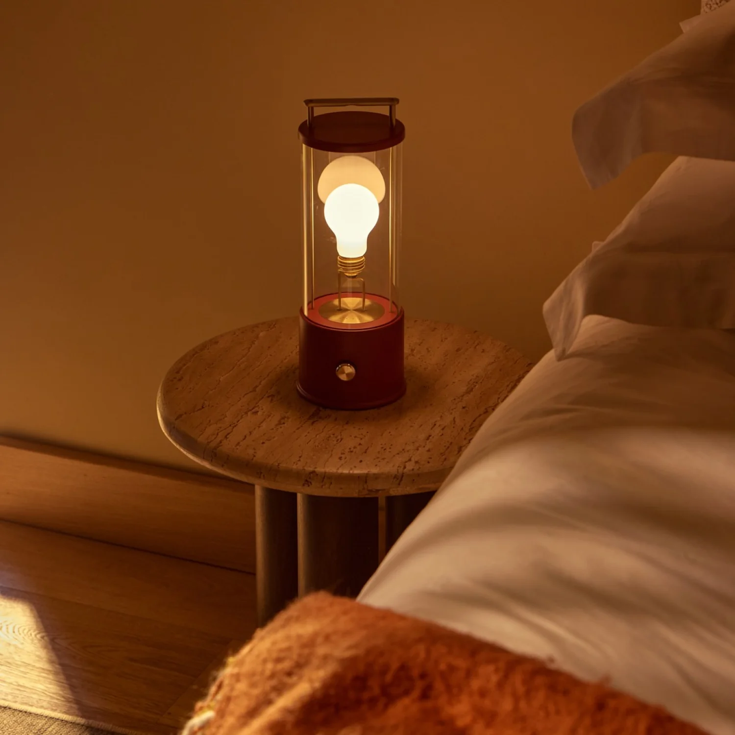 The Muse 2.0 Portable Lamp in Pomona Red - Image 6