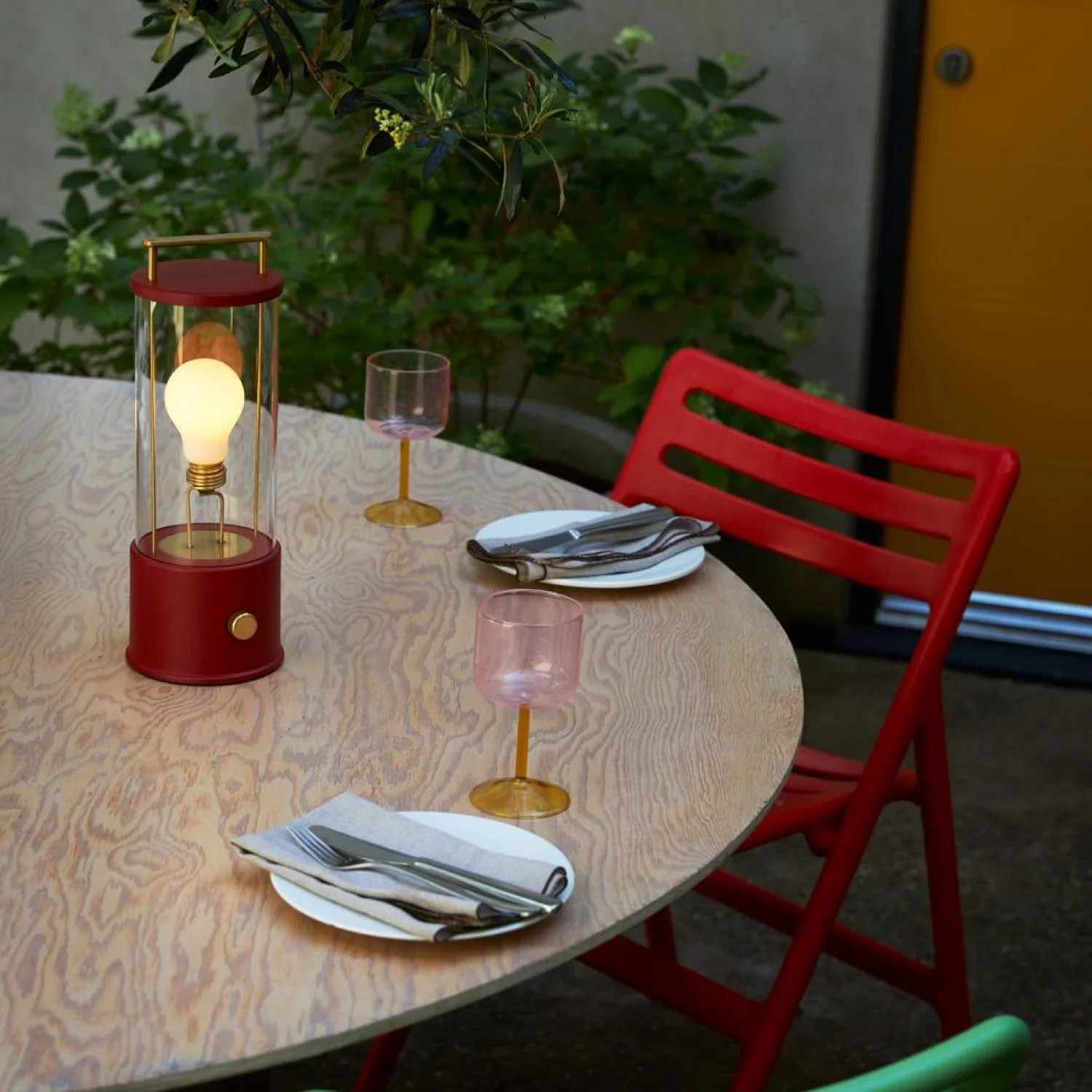 The Muse 2.0 Portable Lamp in Pomona Red - Image 7