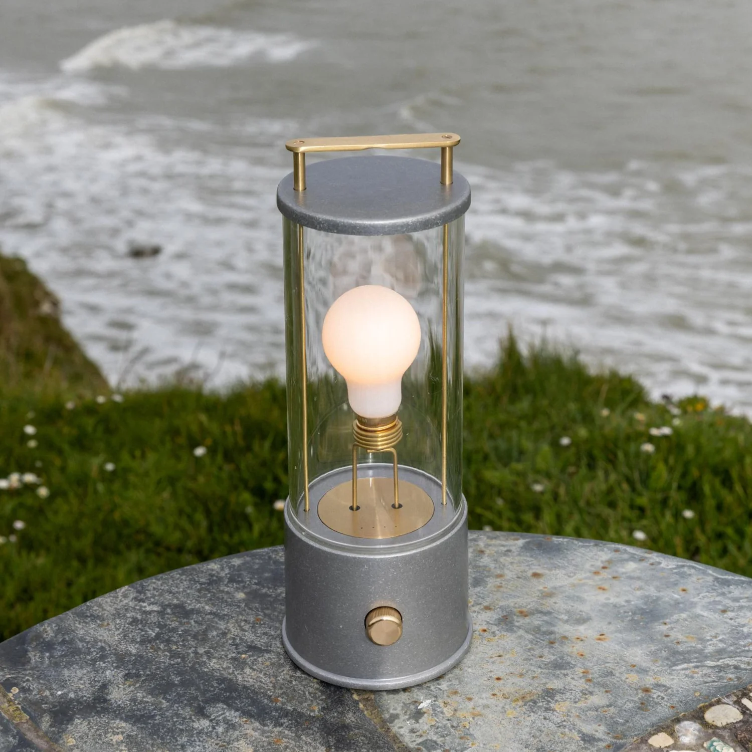The Rugged Muse 2.0 Portable Lamp - Image 7