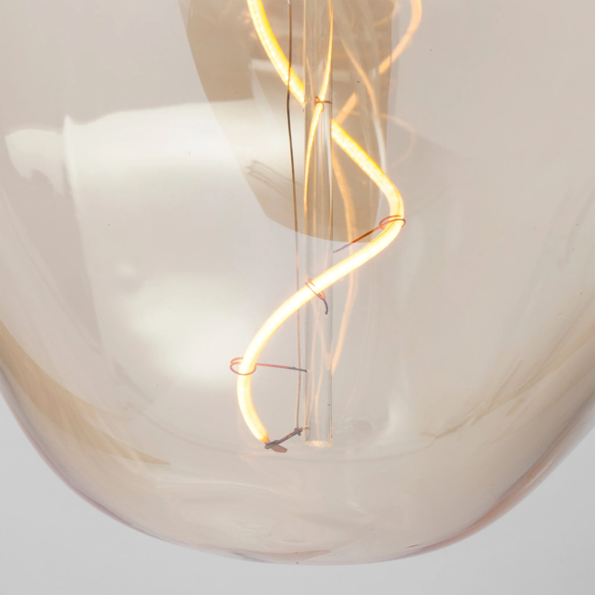 Voronoi II E27 LED Bulb - Image 6